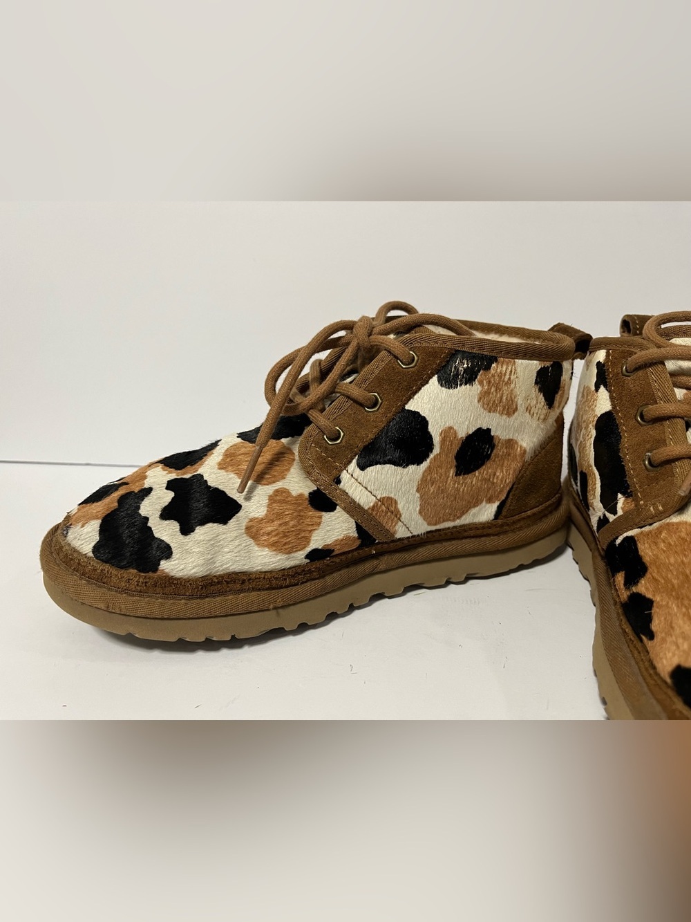 UGG NEUMEL COW PRINT CHESTNUT SUEDE SHEEPSKIN ANKLE WOMEN'S BOOTS SIZE US 8 - Picture 6 of 12